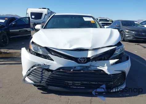 2021 Toyota Camry Le из США, поврежденный, VIN 4T1C11AK3MU580192